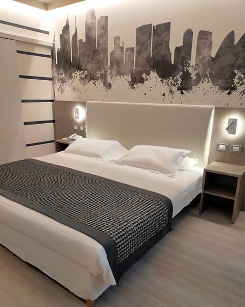 The Sydney Hotel, Room