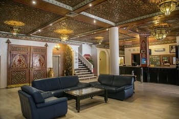 La Perle du Sud, Lobby