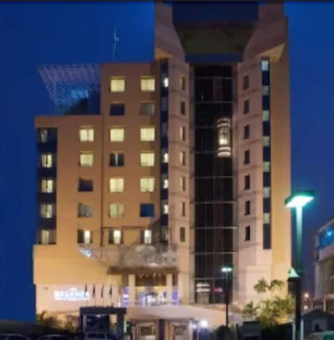 The Regenza by Tunga, Exterior