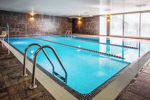 AZZ Valencia Táctica, Indoor pool