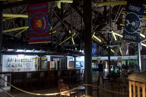 Voyager Beach Resort, Bar (on property)