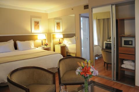 Huentala Hotel, Room