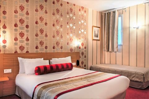 Hotel Romance Malesherbes by Patrick Hayat, Room