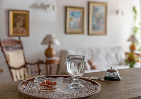 Paradision Hotel, Interior detail