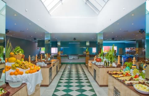 Diverhotel Dino Marbella, Restaurant