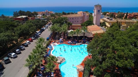 Diverhotel Dino Marbella, Property grounds