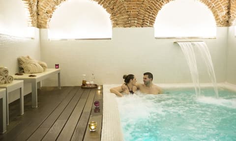 Hospes Puerta de Alcalá, a Member of Design Hotels, Pool