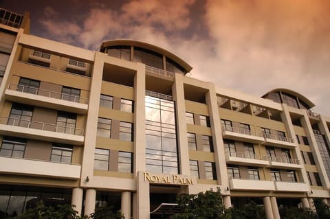 Royal Palm Hotel, Front of property