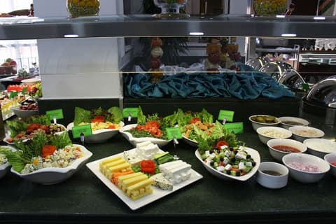 Al Diar Dana Hotel, Dining