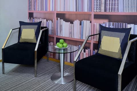 Kew Green Hotel Wanchai HK, Living area