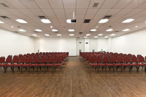 H2 Platinum Lourdes, Meeting facility