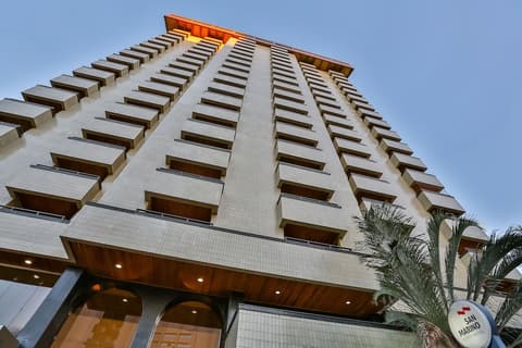 San Marino Suite Hotel, Front of property