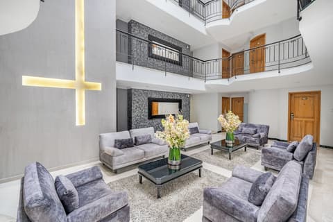 Hotel Egina Bogota, Lobby sitting area