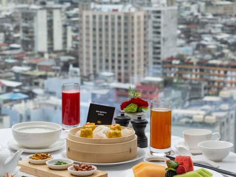 Sofitel Macau At Ponte 16, Breakfast area