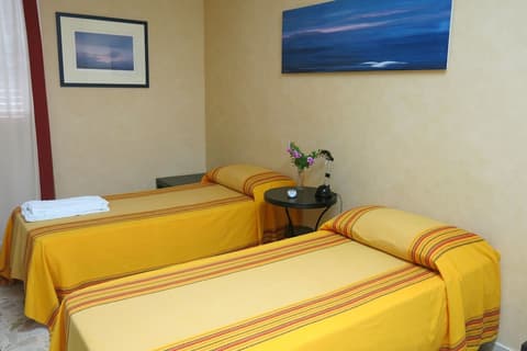 Mare Nostrum Petit Hôtel, Room