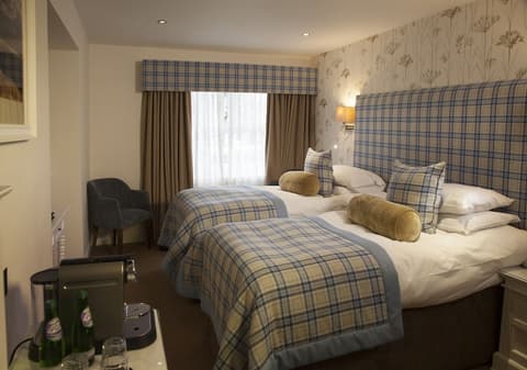 The Lovat, Loch Ness, Room