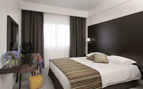 Anemi Hotel & Suites, Room