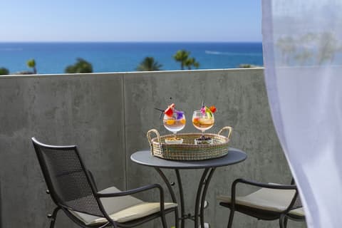 Anemi Hotel & Suites, Terrace/patio