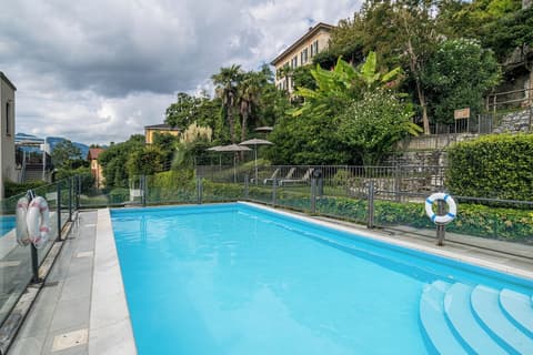 Hotel Bazzoni et du Lac, Outdoor pool