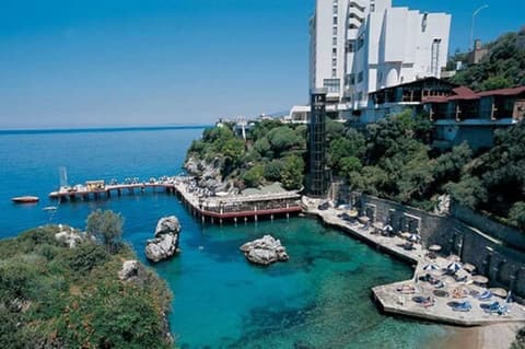 Korumar Deluxe Hotel, Beach