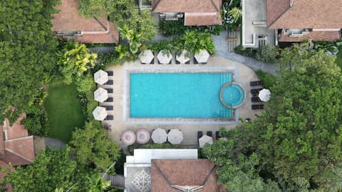 Yaang Come Village, Exterior detail