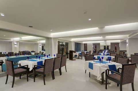 The Pride Hotel Chennai, Restaurant