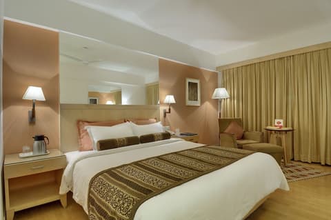 Pride Plaza Hotel, Ahmedabad, Room