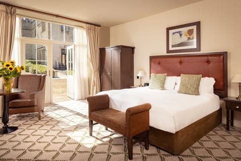 Lough Eske Castle, Room