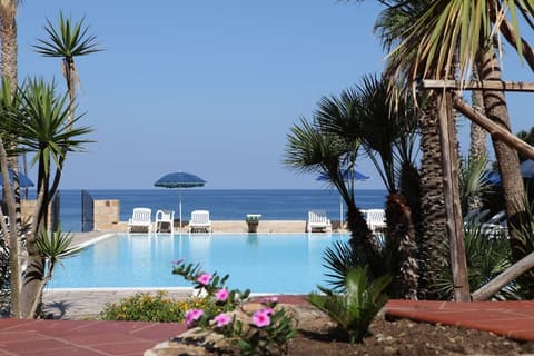 Hotel Za' Maria, Outdoor pool