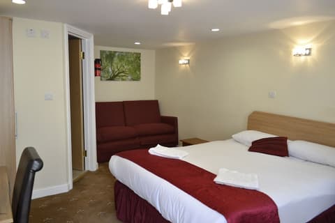 Cranbrook Hotel, Room