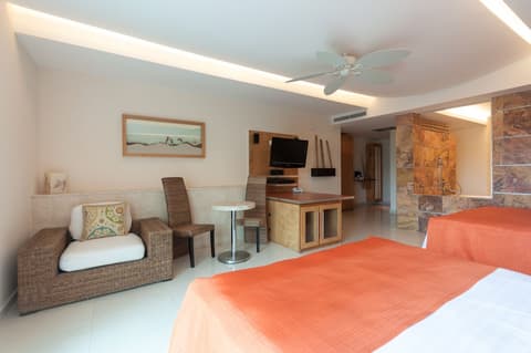 Artisan Playa Esmeralda Family Beach Hotel, Room