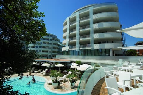 Hotel Premier & Suites, Outdoor pool