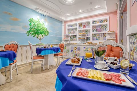 Hotel Prestige, Breakfast area