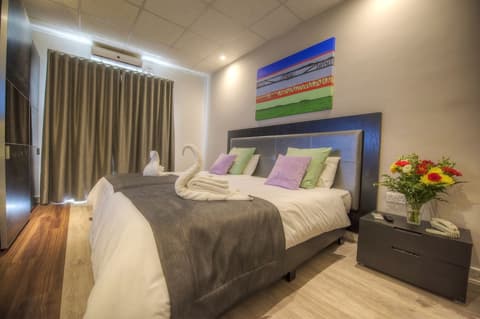 St Julian's Bay Hotel, Room