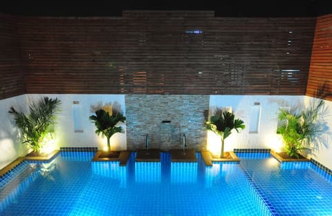 Forty Winks Phuket, Pool