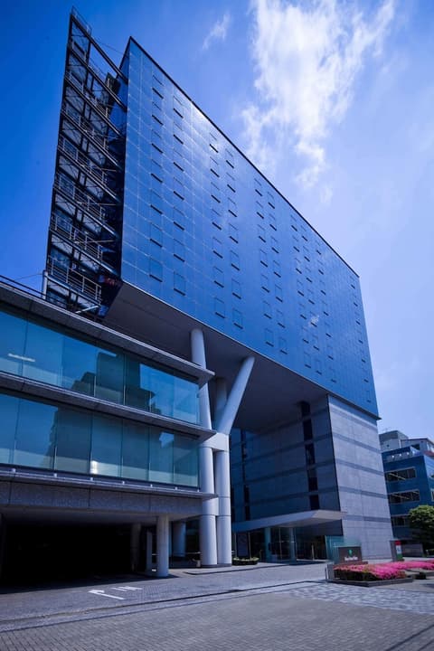 Tokyo Green Palace, Exterior