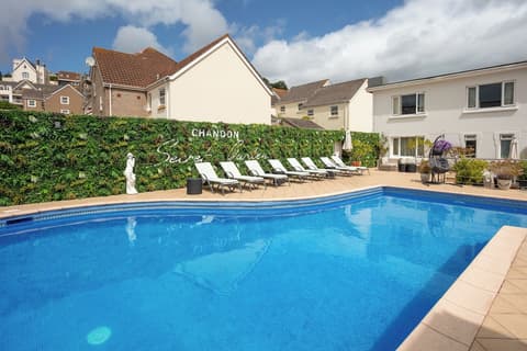 The Savoy Jersey, Outdoor pool