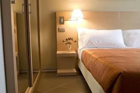 Hotel Main Street, Room