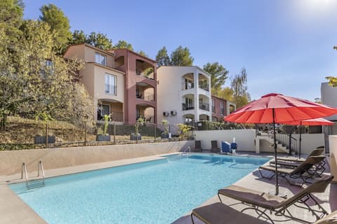 Le Club Mougins, Outdoor pool