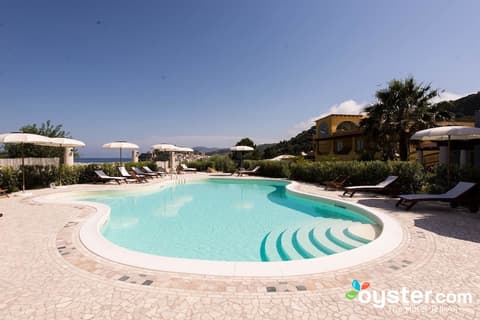 Hotel Bougainville, Pool
