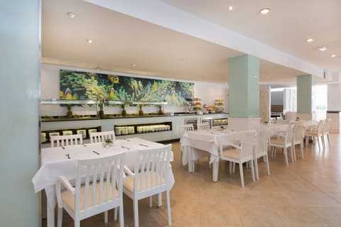 Iberostar Waves Ciudad Blanca, Restaurant