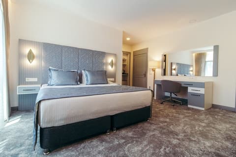 CK Farabi Hotel, Room