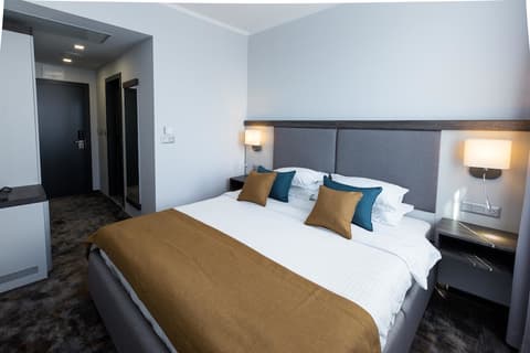 Best Western Plus Premium Inn, Room