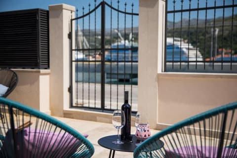 Bova Luxury Rooms, Balcony