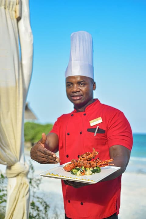 Jafferji Beach Retreat, Food and drink