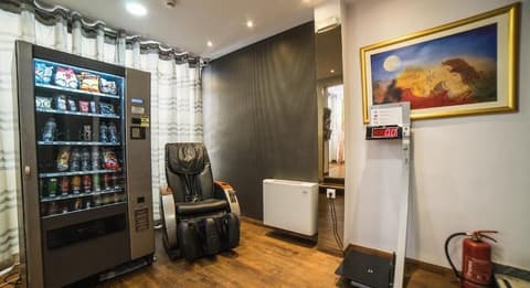 Mansion Hotel, Miscellaneous