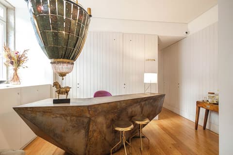 Almaria Edifício da Corte, Reception