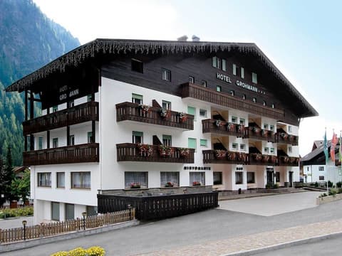 Hotel Grohmann, Exterior
