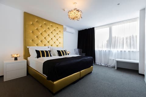 B Gold Luxury Rooms, Room