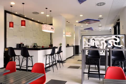 Hotel New Bilbao Airport, Reception